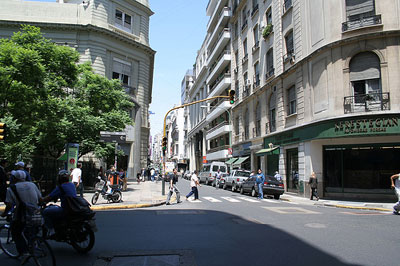 avda_suipacha_bsas400px.jpg