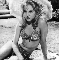 sue-lyon-1.jpg