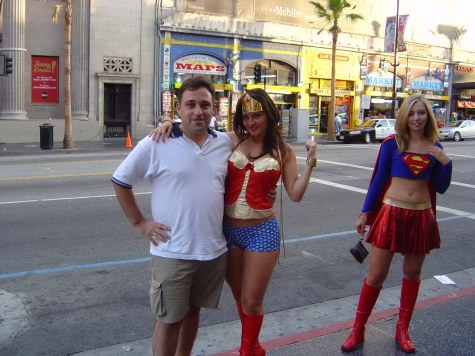 ConWonderWomanySupergil.jpg