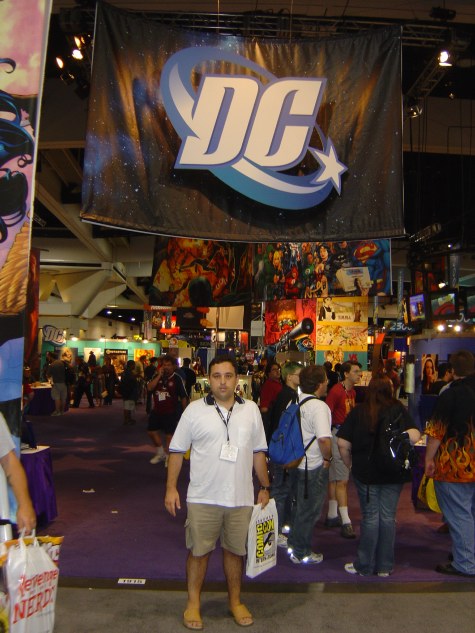 DCstand1.jpg