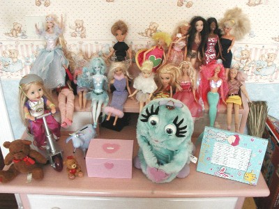 dolls.JPG