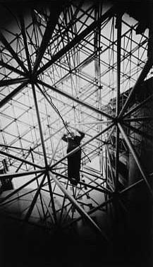Card-Trivia-OctetTrussMoma-bw.jpg