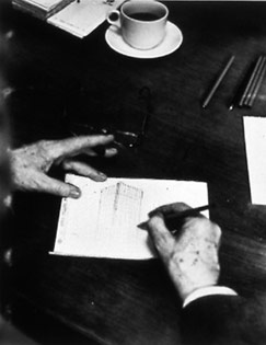 miesmanos.jpg