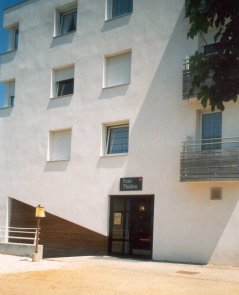 petittheatre.jpg
