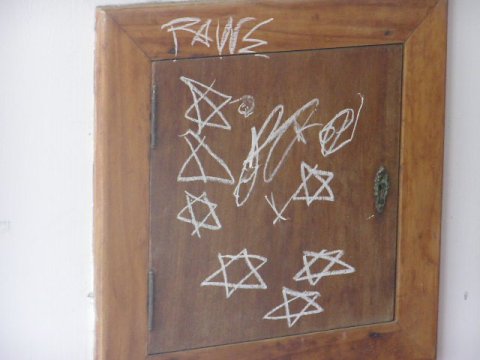 Graffiti1.JPG