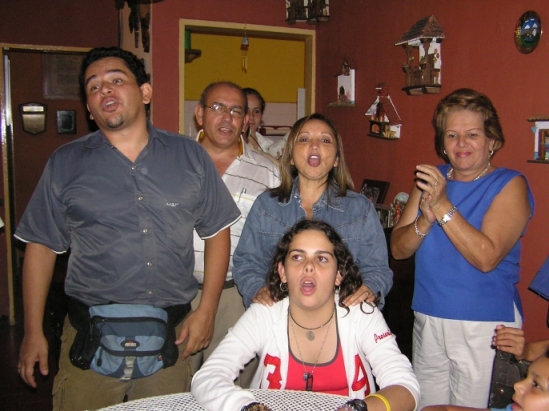 LaNocheHaciendoPipi.jpg