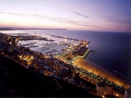 alicante-noche2.jpg
