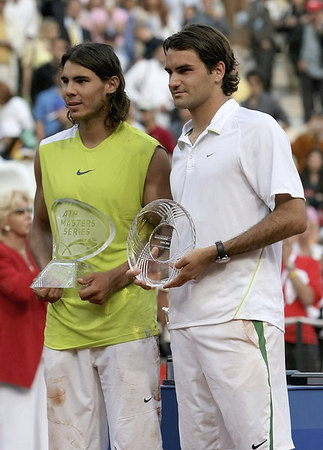 69913441-M.jpg
