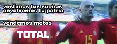 Cuando oigo el himno me entran ganas de invadir algo Futbolistas oyendo himnos