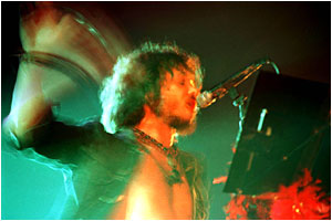 En vivo en Bs As, 2003 (enriquebunbury.com) eb_envivo_bsas_2003.jpg