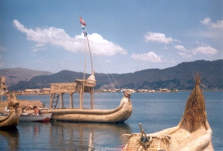 lancha_de_totora_3-peq.jpg