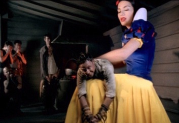 Blancanievessm.jpg